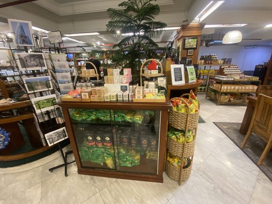 Balikbayan Handicrafts by null