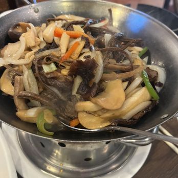 Sichuan Style Restaurant - Mixed mushroom dry pot - Szechuan Near Me - Berkeley, California Sichuan Style Restaurant - Mixed mushroom dry pot - Szechuan Near Me - Berkeley, California