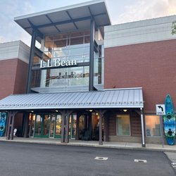 L.L.Bean - This is the back entrance, this place is huge!