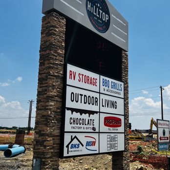 Hilltop Truck Park - Signage - Food Court Near Me - Northlake, Texas Hilltop Truck Park - Signage - Food Court Near Me - Northlake, Texas