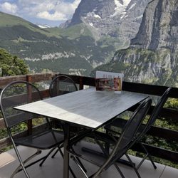 Panoramarerestaurant Alpina - Lunch seating area