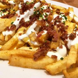 Heard's BBQ and Soul Food - Cheesy bacon ranch fries