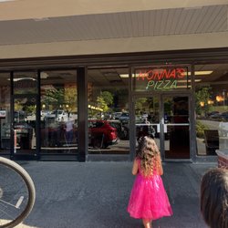 Nonna's Brick Oven Pizzeria & Restaurant - Storefront