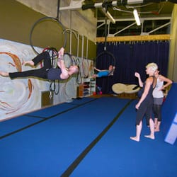 Versatile Arts - Lyra Class in the Blue Room