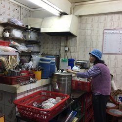 孖發冰室 - kitchen and serving area