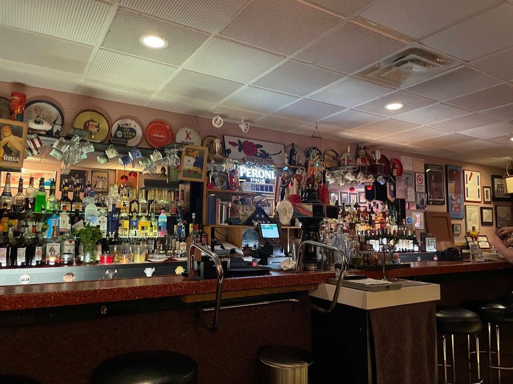 Franco's Lounge