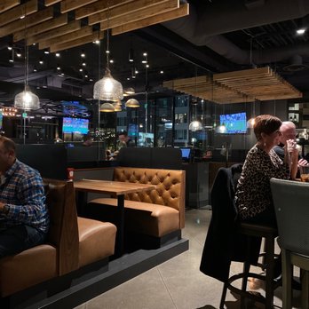 Jack Stack Barbecue - Lenexa - Seating next to the bar - Barbeque Near Me - Lenexa, Kansas
