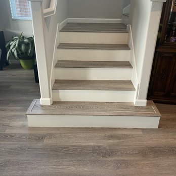 Art Floor Covering - First floor to staircase - Flooring Near Me Art Floor Covering - First floor to staircase - Flooring Near Me