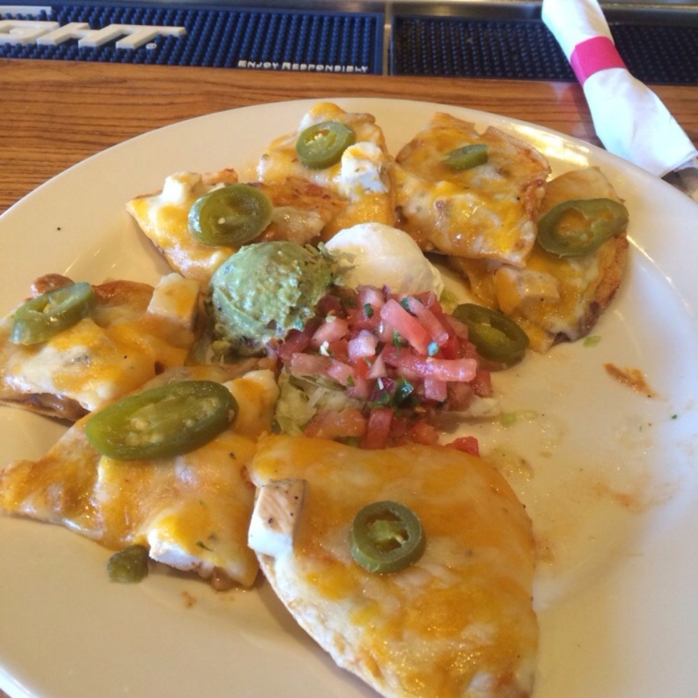 Chili's - Chicken nachos! These are amazingly good for a quick snack or with a brew or two - American Near Me - San Antonio, Texas Chili's - Chicken nachos! These are amazingly good for a quick snack or with a brew or two - American Near Me - San Antonio, Texas