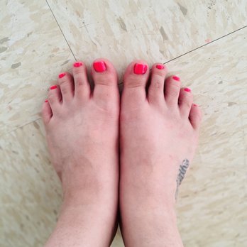 IPolish Nail Bar - Gel pedicure one week later and still look perfect - Nail Salons Near Me - Phoenix, Arizona IPolish Nail Bar - Gel pedicure one week later and still look perfect - Nail Salons Near Me - Phoenix, Arizona