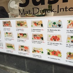 Hälsobaren Sushi - Part of the menu in the window.