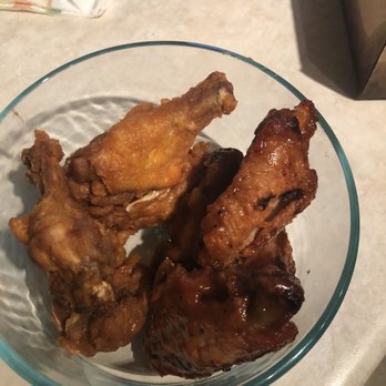 Nino's Pizzeria - Medium and BBQ wings - Pizza Near Me - Hamburg, New York Nino's Pizzeria - Medium and BBQ wings - Pizza Near Me - Hamburg, New York