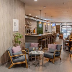 Grapeful Wine Bar - Lounge Seating