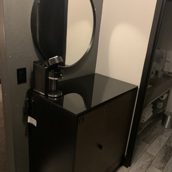 Hyatt Regency Savannah - Fridge was in here on the right: So was the ice bin on shelves on the left side. - Hotels Near Me - Savannah, Georgia Hyatt Regency Savannah - Fridge was in here on the right: So was the ice bin on shelves on the left side. - Hotels Near Me - Savannah, Georgia