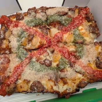 MOTO - Edmonds - Mr. Pig - Pizza Near Me - Edmonds, Washington