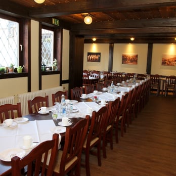 Wirtshaus zur Linde - Gesellschaftsraum "Wallauer Stube" mit alten Ortsmotiven mit bis zu 65 Sitzplätzen - Hessian Near Me - Biedenkopf, HE Wirtshaus zur Linde - Gesellschaftsraum "Wallauer Stube" mit alten Ortsmotiven mit bis zu 65 Sitzplätzen - Hessian Near Me - Biedenkopf, HE