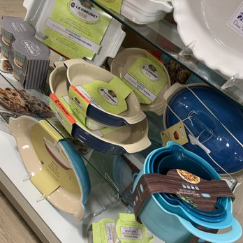HomeGoods - Le creuset - Home Decor Near Me - Monrovia, California