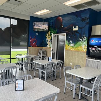 Lawrence's Fish & Shrimp - Chicken Wings Near Me - Chicago, Illinois