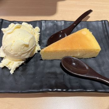 Waka Sakura - Yuzu cheesecake - Conveyor Belt Sushi Near Me - Gardena, California