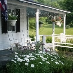 Mt Washington Bed & Breakfast - Relax on the porch and watch the sunset behind the Presidentials!
