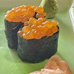 Ichiban - Ikura sushi