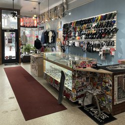Freedom Skate Shop - Large variety of accessories