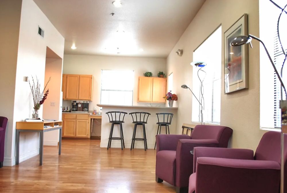 VILLA DE SAN FELIPE APARTMENTS 13 Photos 701 Coal Ave SE