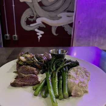 The Oakmont - Skirt Steak. - American Near Me - Indianapolis, Indiana The Oakmont - Skirt Steak. - American Near Me - Indianapolis, Indiana