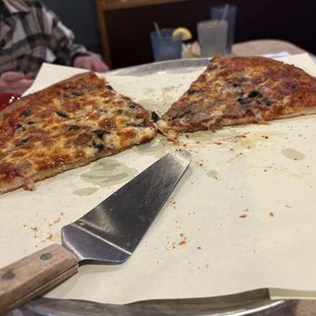 Pizza Palace - Pizza Near Me - Newtown, Connecticut Pizza Palace - Pizza Near Me - Newtown, Connecticut