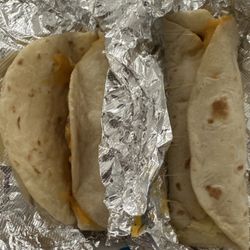 Taqueria Reyna Tapatia - Breakfast tacos