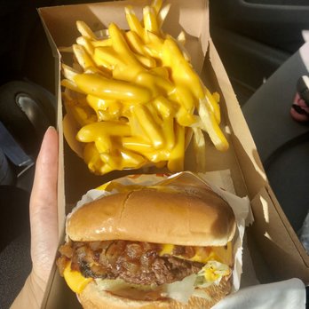 In-N-Out Burger - cheeseburger w/ cheese fries - Fast Food Near Me - Goleta, California In-N-Out Burger - cheeseburger w/ cheese fries - Fast Food Near Me - Goleta, California