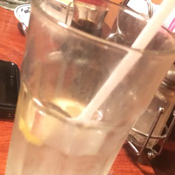Big Wa Chinese Cuisine - Dirty cups. I didn't notice until I was almost finished with my water. - Chinese Near Me - Tempe, Arizona