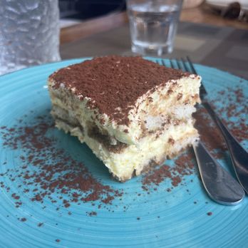 Piazza 1909 - Tiramisu | Instagram @megsdishdiaries - Italian Near Me - San Diego, California