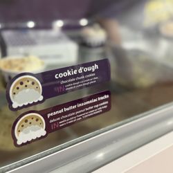 Insomnia Cookies