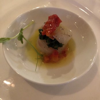 Chefs Plate - Scallop, spinach, and bell pepper amuse bouche - Bars Near Me - Playa del Carmen, ROO