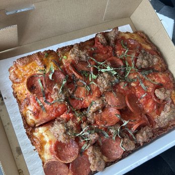 Pizza Payaa - Honey Badger - Pizza Near Me - Normal, Illinois Pizza Payaa - Honey Badger - Pizza Near Me - Normal, Illinois