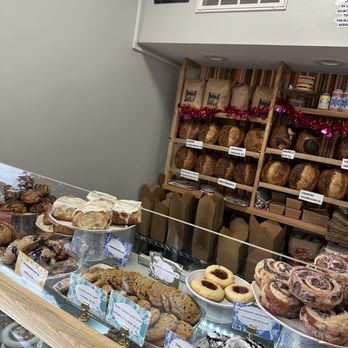 Loaf Lounge - Pastries and bread - Cafes Near Me - Chicago, Illinois