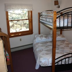Sea Escape Cottages & Charters - North Suite Second Bedroom