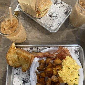 Brunch Sayville - BYO, All Day Sammie - Desserts Near Me - Sayville, New York Brunch Sayville - BYO, All Day Sammie - Desserts Near Me - Sayville, New York
