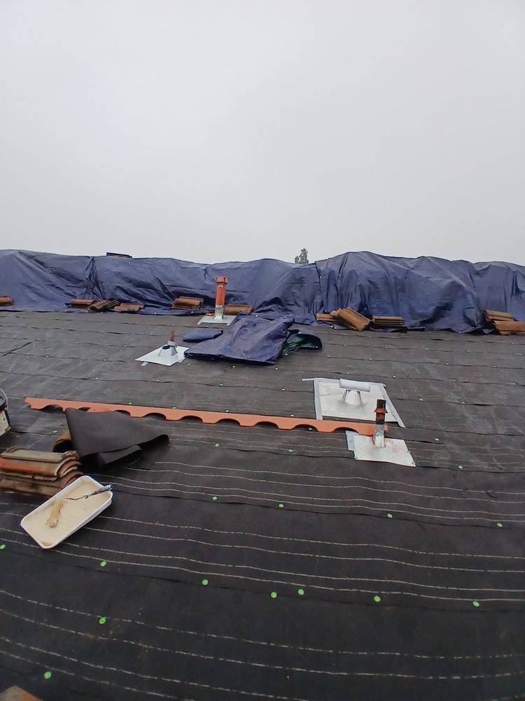 Slide of EzCalRoofing