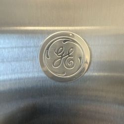 Bruce Appliances - GE Refrigerator, Best in Class!