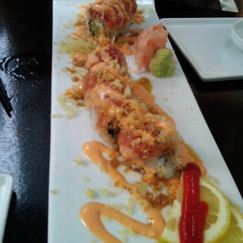 Friends Sushi - Umi Roll- OUTRAGEOUSLY good. - Sushi Bars Near Me - Chicago, Illinois