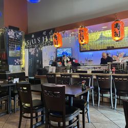 Sake Sushi - Inside