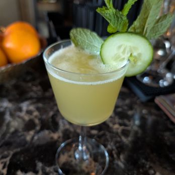 Bellhop - Eastside - Cocktail Bars Near Me - Orlando, Florida Bellhop - Eastside - Cocktail Bars Near Me - Orlando, Florida