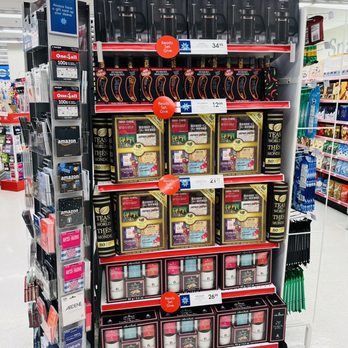 Shoppers Drug Mart - Shoppers Drug Mart - Nov 2022 product displays - Drugstores Near Me - Toronto, Ontario Shoppers Drug Mart - Shoppers Drug Mart - Nov 2022 product displays - Drugstores Near Me - Toronto, Ontario