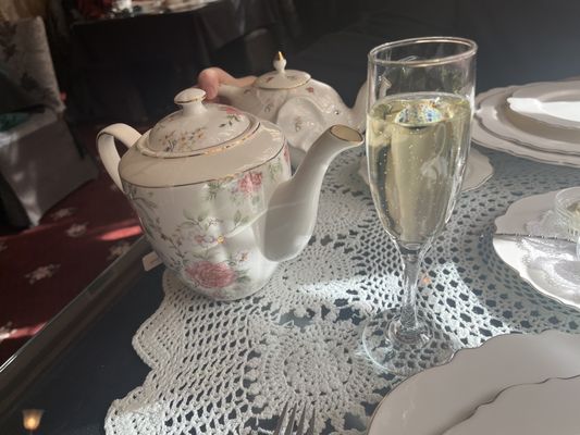 Miramont Castle Museum and The Queen's Parlour Tea Room by null