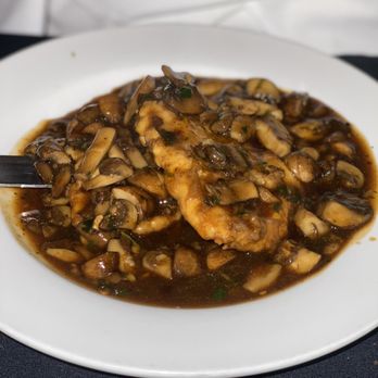 Di Lisio's - Chicken Marsala - Italian Near Me - Winston-Salem, North Carolina