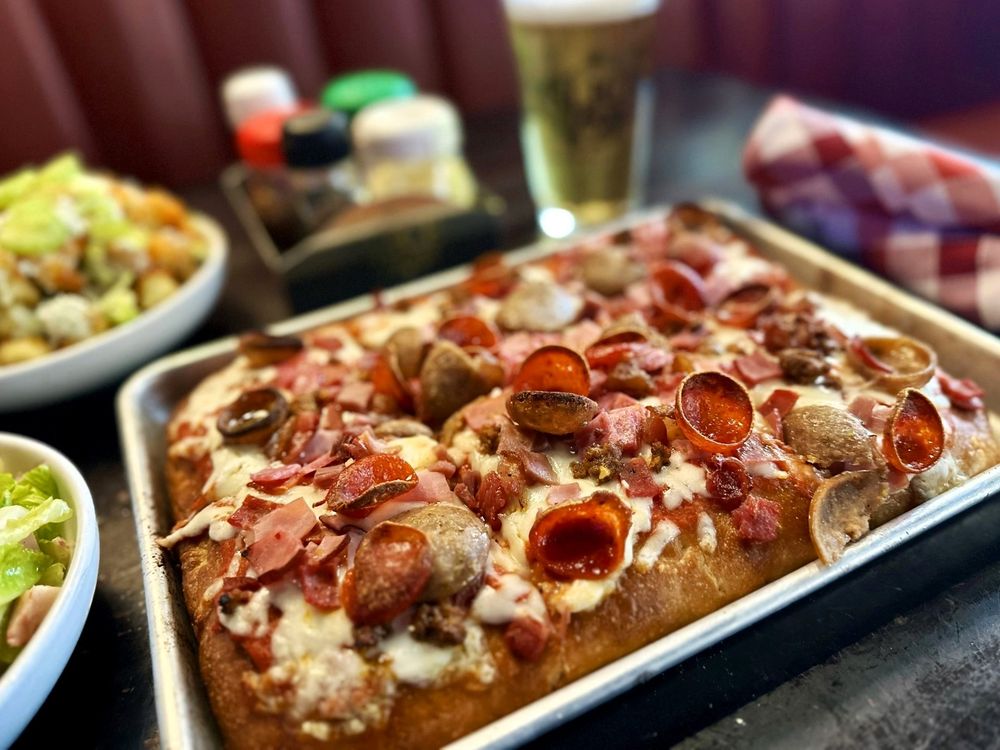 Slice of Vegas Pizza Kitchen & Bar - Photo 2