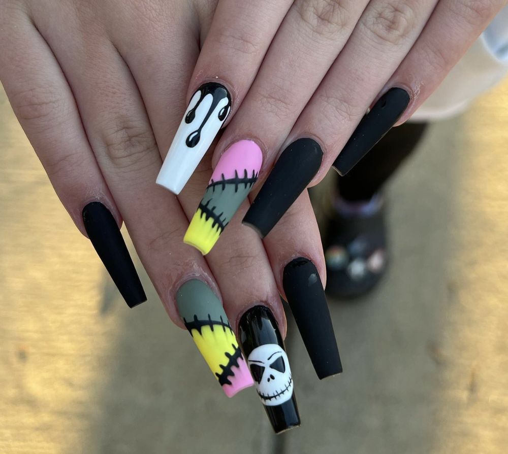 LA BLEU NAILS AND SPA Updated August 2024 32 Photos & 13 Reviews