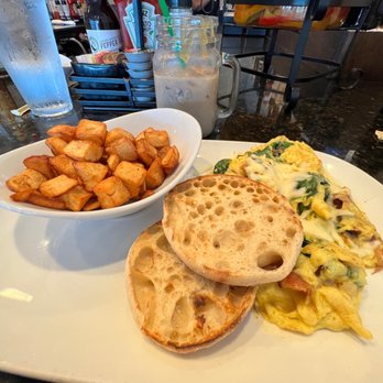 Another Broken Egg Cafe - Sunrise Spinach Scrambler - Breakfast & Brunch Near Me - Dunwoody, Georgia